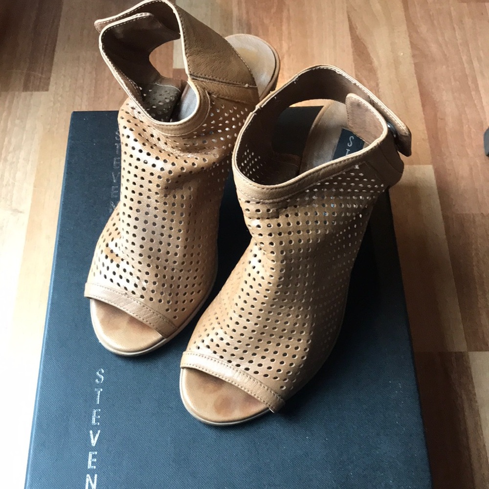 Steven by Steve Madden open toe booties